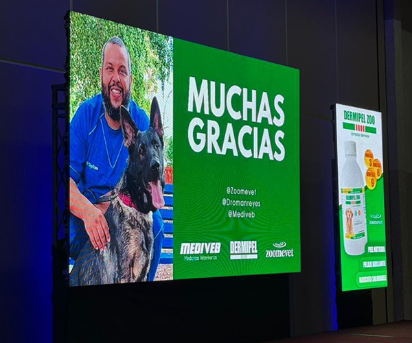 Foto Diego Roman charla corrector dermico Dermipel